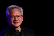 紫微排盘英伟达黄仁勋：编程人工智能如今就像训练一个人