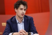 紫微排盘人工智能实验室Mistral将推出其首款推理模型，挑战 OpenAI